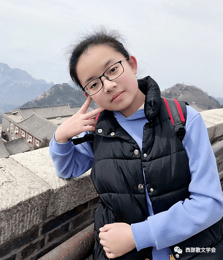 李超然,女,2004年生,山东省沂水县第四中学2019级学生,临沂市作协会员