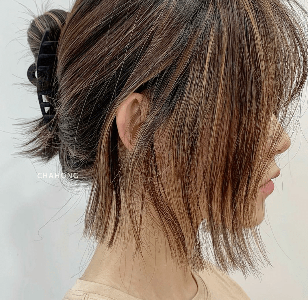 鲨鱼夹发型教程 7231f613f81447cf9a2335c78711b503.png