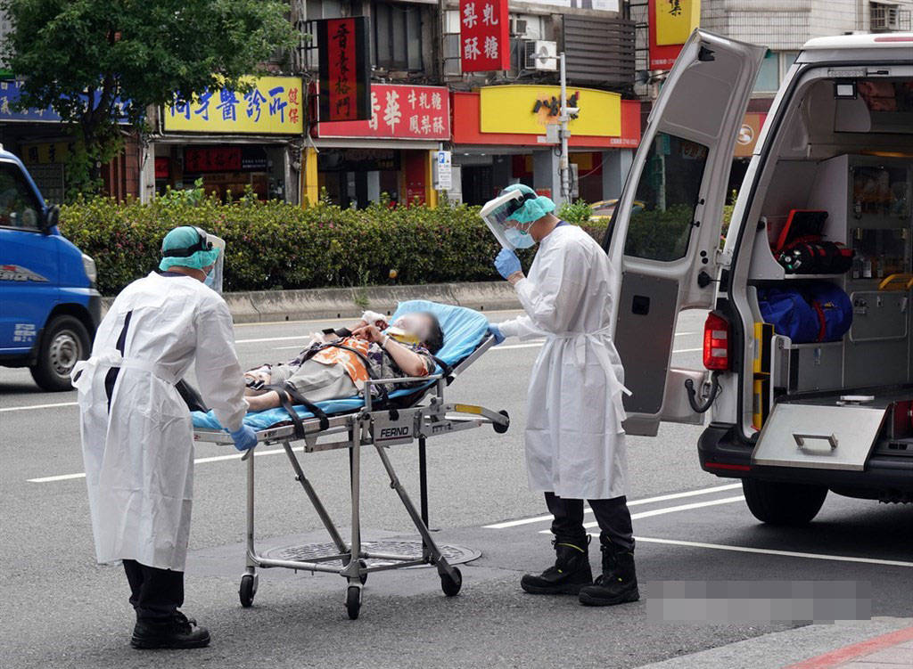 台湾新增确诊493例死亡21例 单日死亡病例再创新高 陈时中