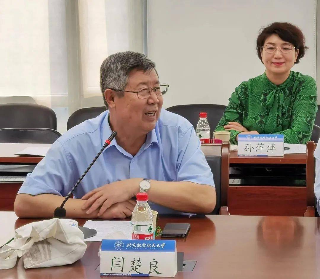 众心向党,自立自强!_王璞