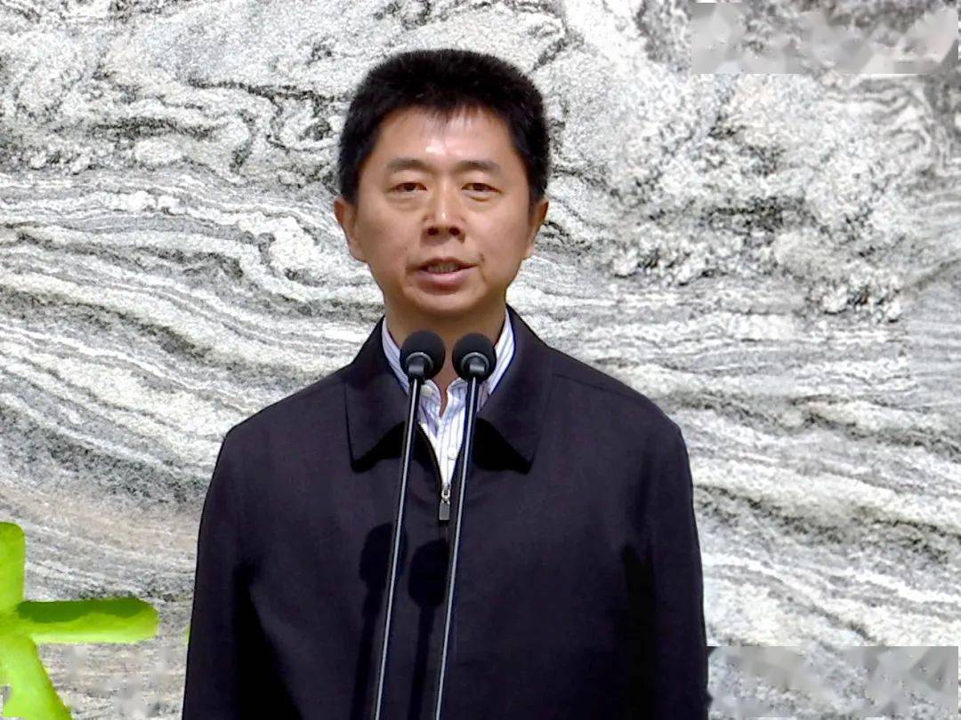 李公民宣布项目正式投产.