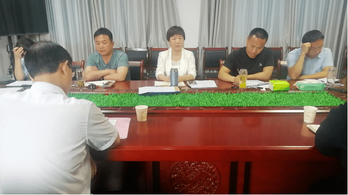 秸秆禁烧我们在行动上官镇组织召开2021年秸秆禁烧工作部署会议