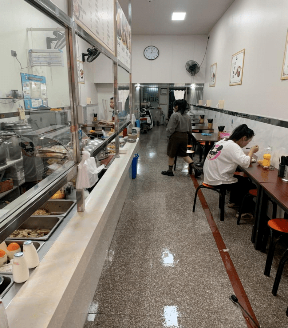 苍南县宜山镇东风街61号一层苍南县宜山镇陈正鹏早餐店3上榜理由:厨房