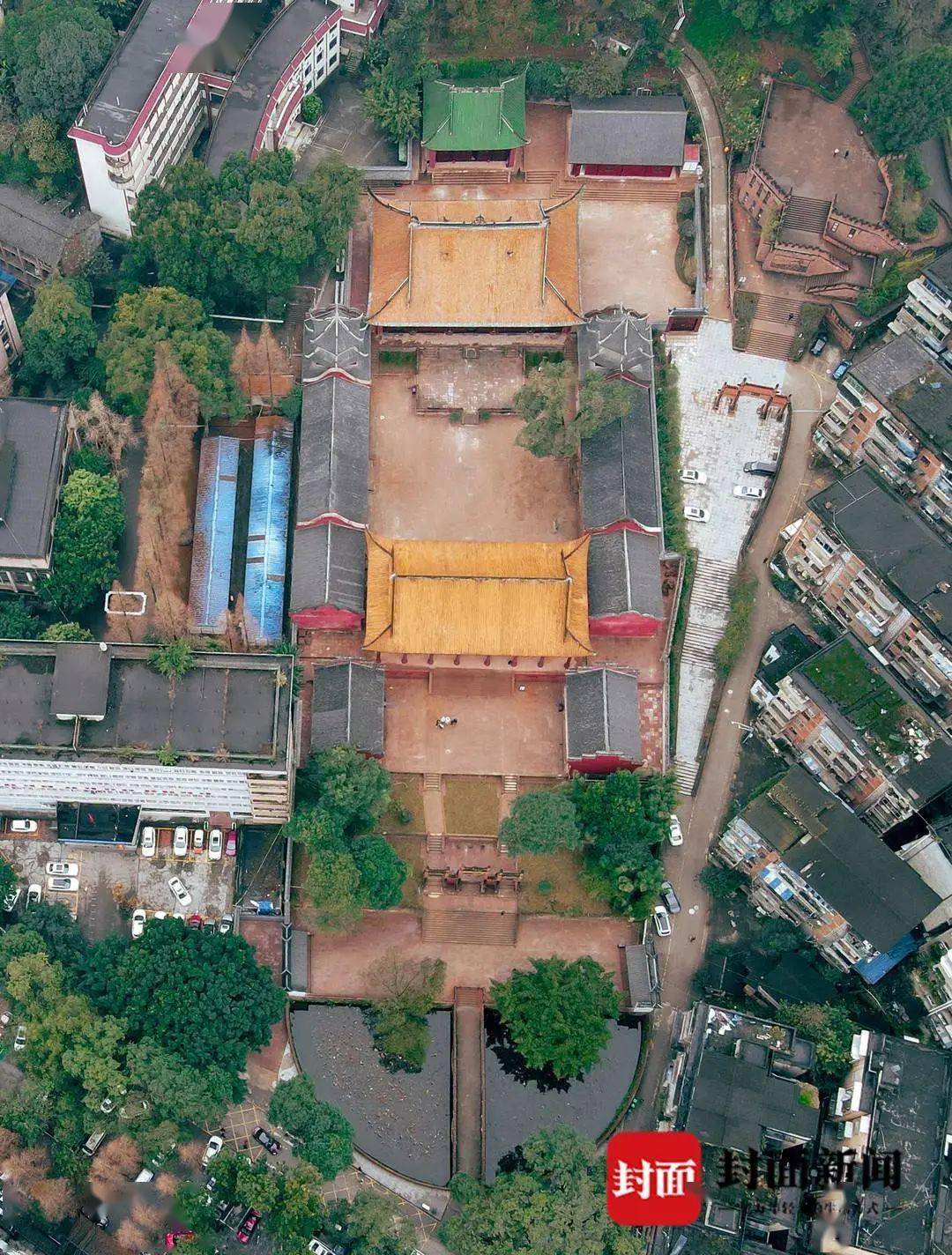 武汉大学西迁四川乐山8年,从这座文庙里走出154名学生投笔从戎