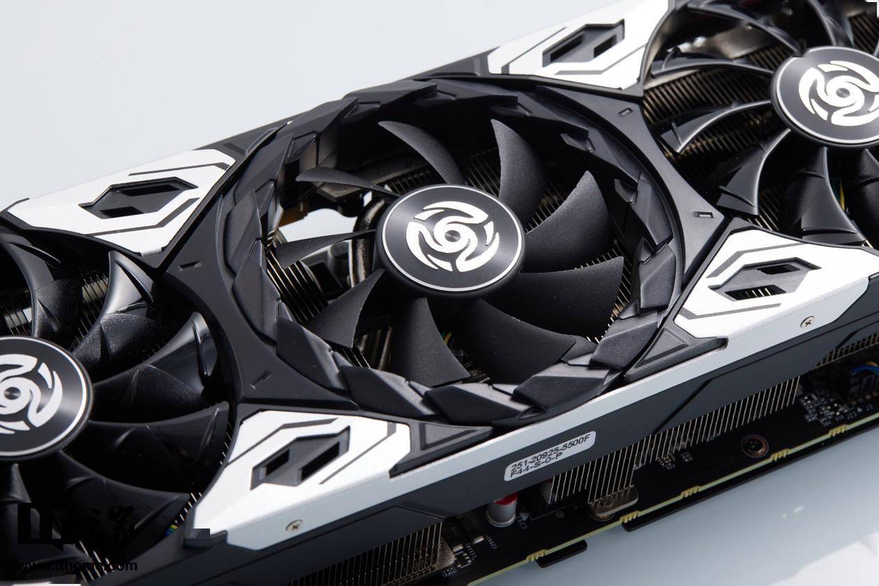 强劲散热索泰geforcertx3080ti12g6x天启oc体验