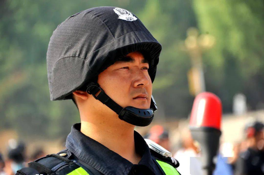 手机拍第503期人民警察英姿飒爽