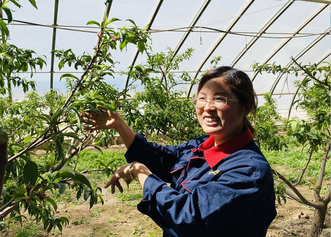 雷靖干劲闯劲狠劲