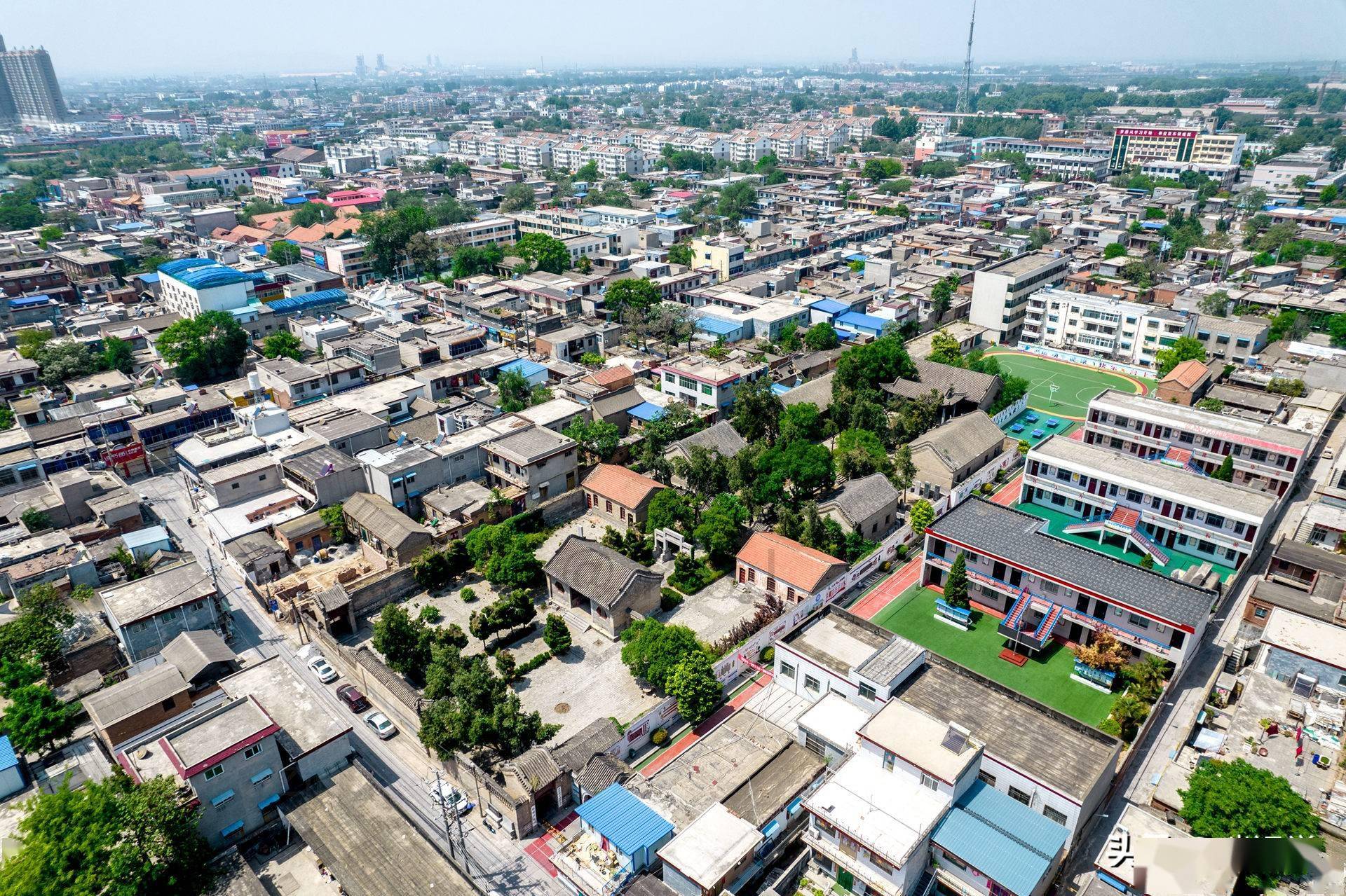 卫辉老城电线如蛛网无人机航拍不得不冒险起飞