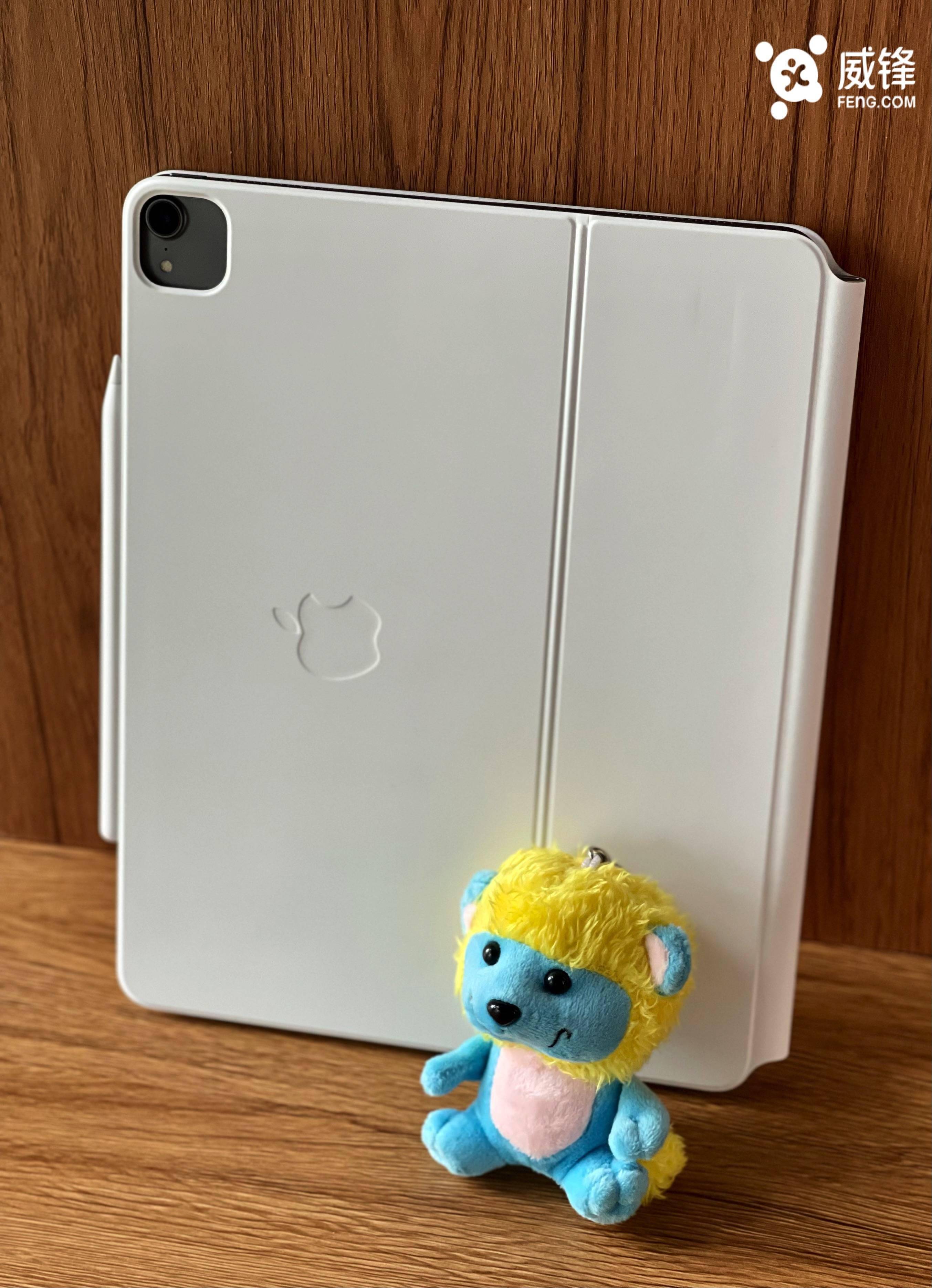 ipad pro 129 白色妙控键盘开箱图赏