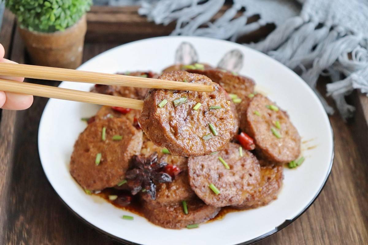 家常红烧素鸡的做法鲜美入味不到10块钱就能做一大盘