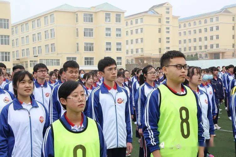 鲜衣怒马韶华行金榜题名慰征程旅顺口区第三高级中学高三考前壮行仪式