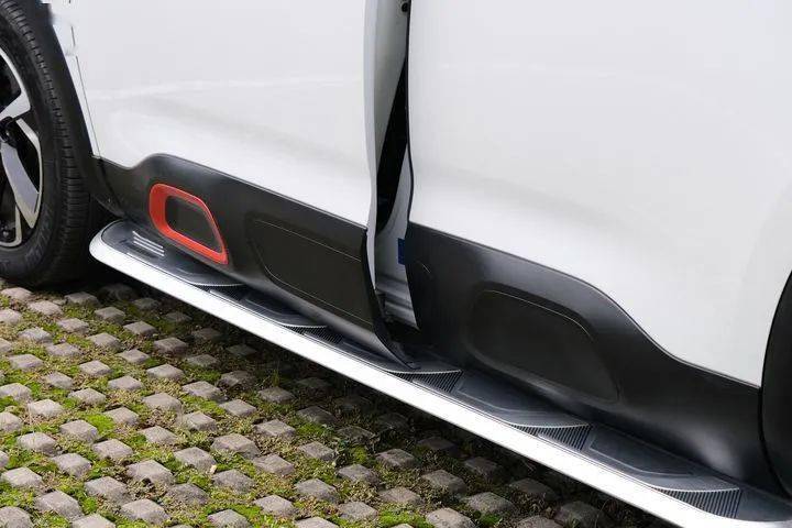 路试笔记新世代法系魔毯有颜又有料的雪铁龙c5天逸