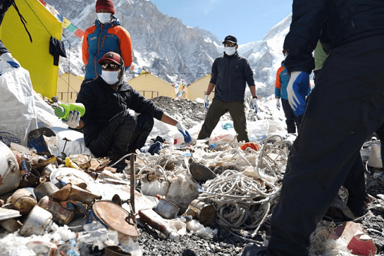 尼泊爾收集到超27噸高山垃圾並帶回4具登山遇難者遺體 國際 第1張