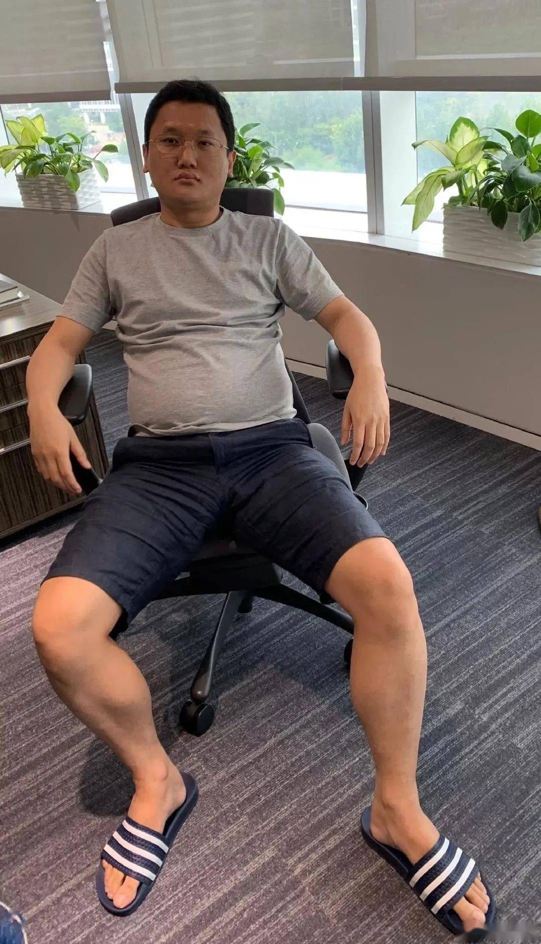 上海网红餐厅最尴尬的一幕流出爱装逼的人终于被狠狠打脸了