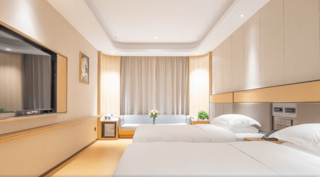 花博美宿入住崇明万信r酒店拥抱商圈开启夏季夜生活节