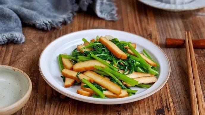 炒什么菜适合放米酒糟 7db5e08016084a7fb97ce0430ccad731.jpeg