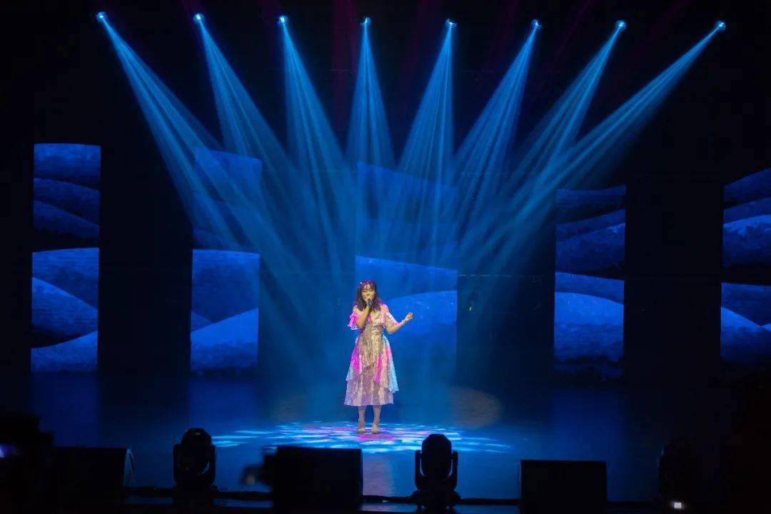 未来的你歌曲下载 e19de323587441359d527c035fd895f5.jpeg