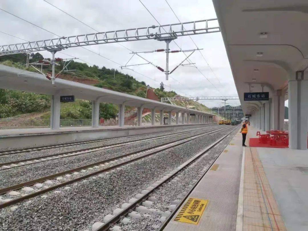 预计9月份具备开通运营条件廖 坚监  制:曾常春总  监:孔德彬《石城发