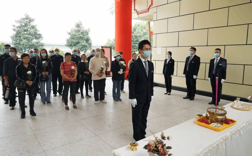 市石桥铺殡仪馆 强"三感 增"三度"办实事_殡葬