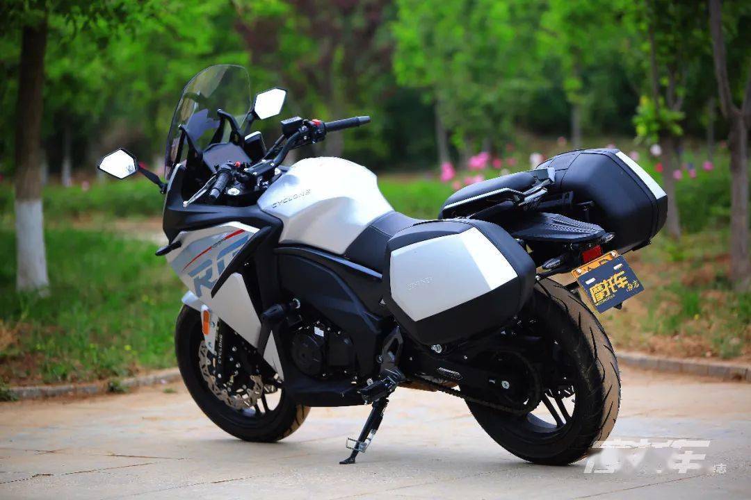 车评体验赛科龙rg3全民adv时代运动旅行车型能否突围