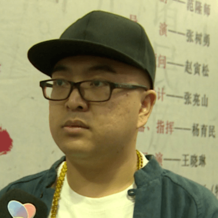 本土红色题材白剧《白子情怀》昨晚首演_施介