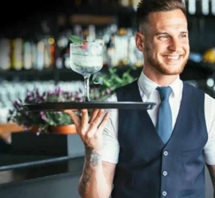 高晓松讲加州一年gdp_高晓松自曝年轻时像吴亦凡,吴亦凡回应高晓松,让人大跌眼镜