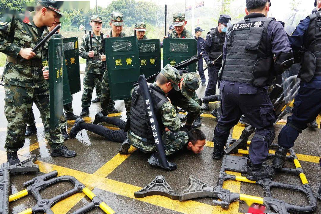 四川监狱常备不懈苦练不怠以绝对忠诚筑牢监管场所绝对安全