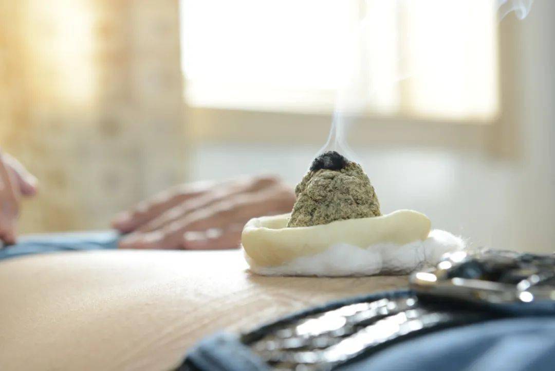 利用院内制剂,推广中医技术,开展"三伏(灸)贴"特色诊疗服务,欢迎大家