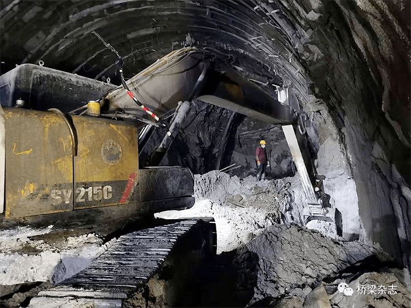 桥隧创新周周探折多山隧道