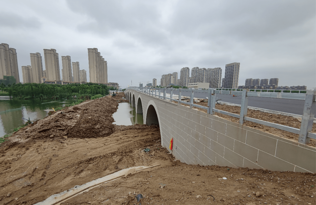 亳州玺樾府旁建立交桥图片
