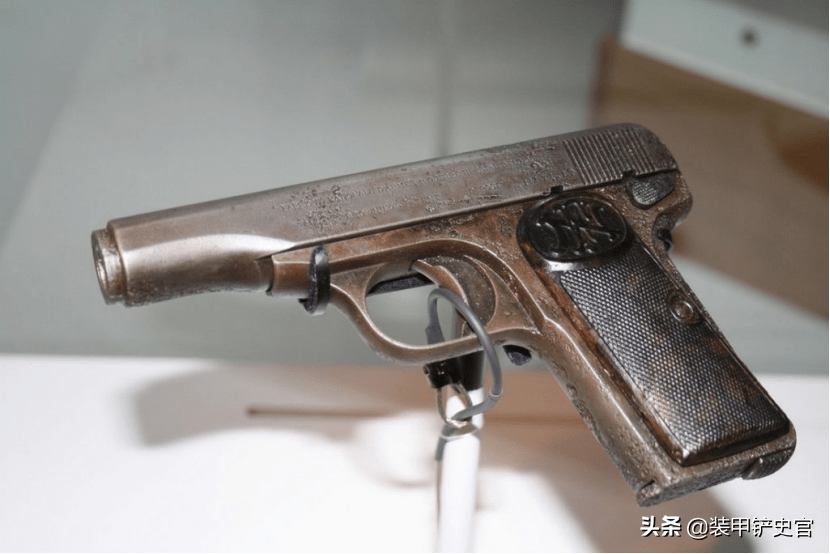 普林西普刺杀斐迪南大公的fn m1910型手枪