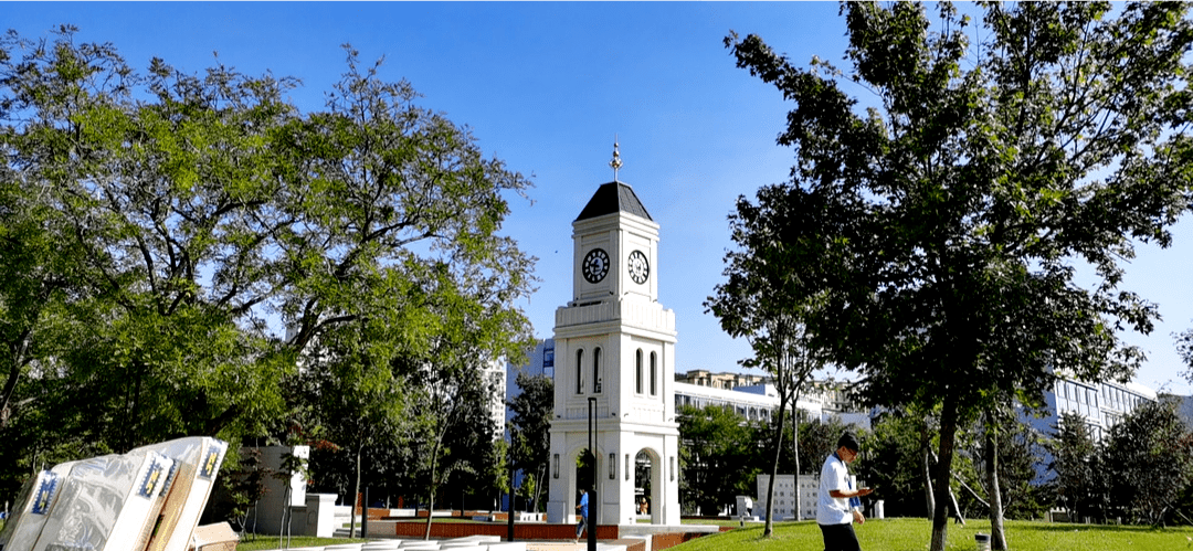 大外拍了拍你快来我在大外四季等你