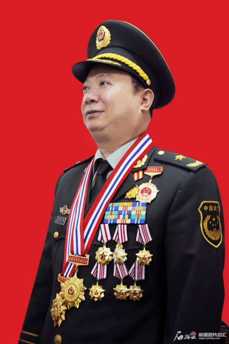 党在新疆100年·遍地风流丨庄仕华:"当代雷锋"扎根天山