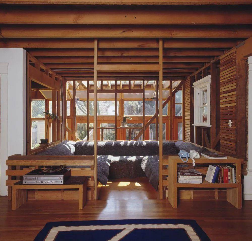 盖里自宅曾因太丑遭邻居投诉