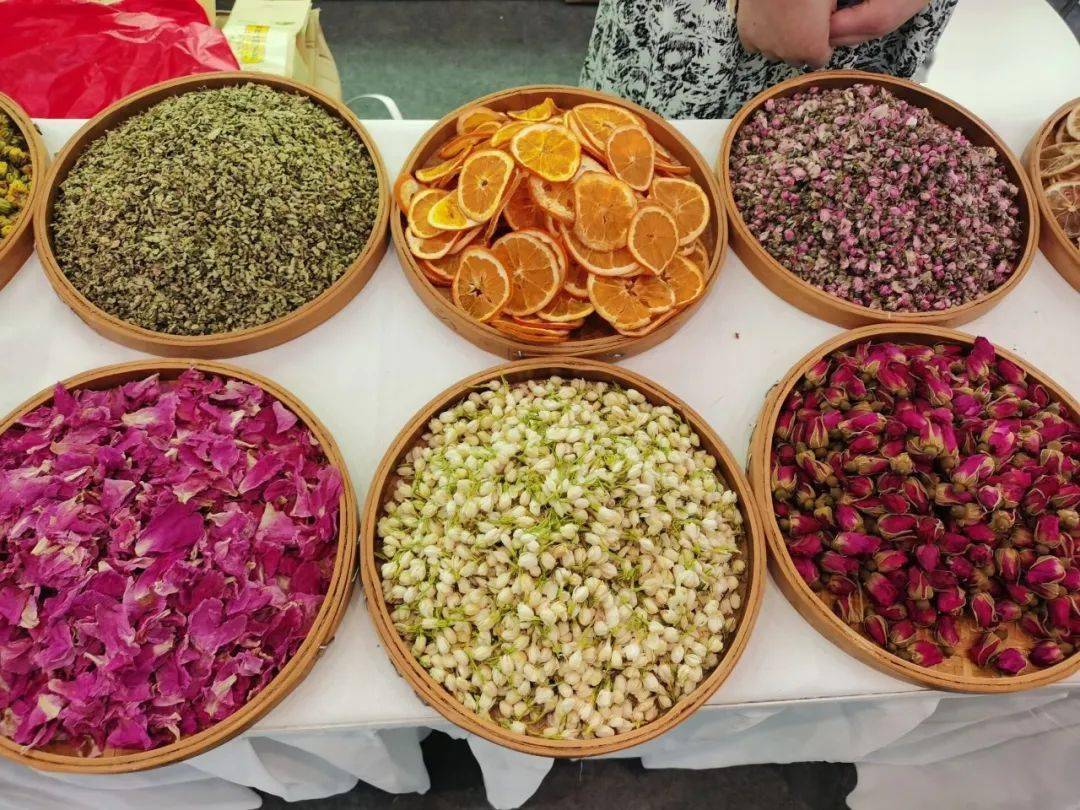 第十四届安徽国际茶博会开幕亳州300多种花茶特装亮相