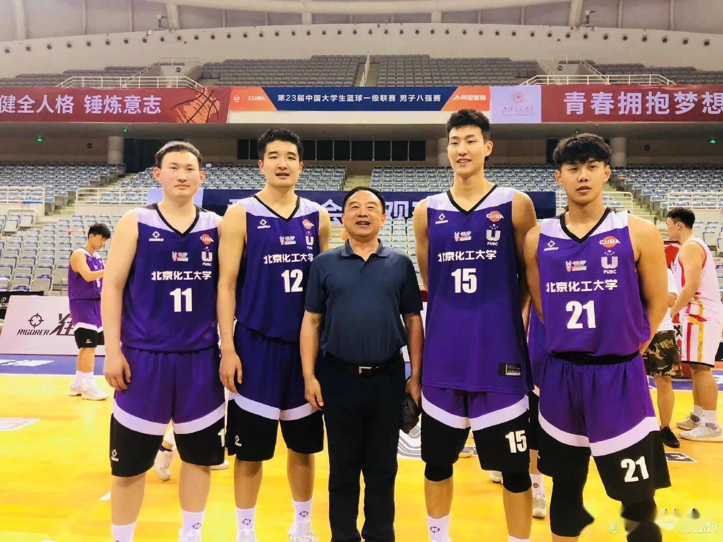 新仇旧怨李玮颢将会全力击败赵柏清