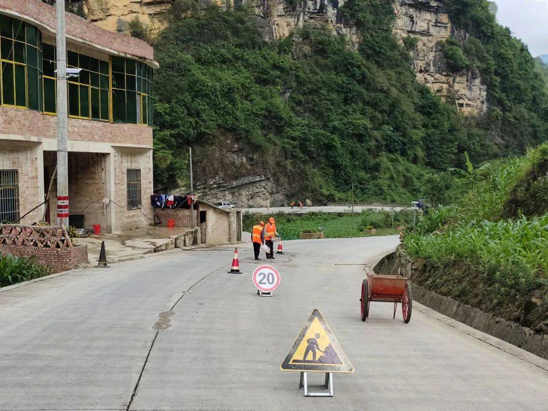 广南公路分局稳步推进新接养普通国道g246线珠街至岔河段路容路貌及