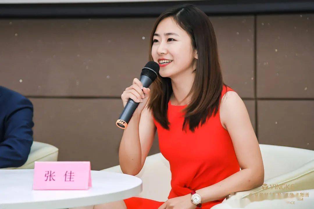 王欣桐律师特邀嘉宾盈科上海林思明律师通过自己初入律师行业的经历与