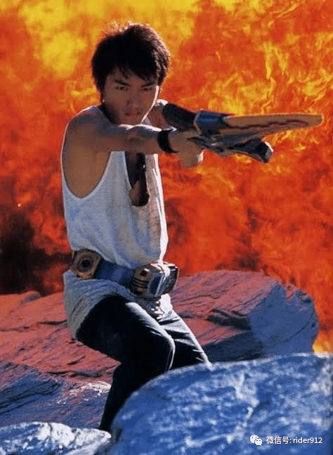 主演,算是骑士圈子中和小明定位差不多,是最容易请回来和回归的演员了