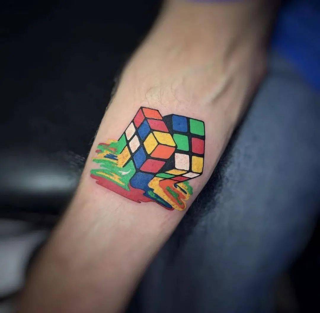 玩转头脑风暴的魔方纹身
