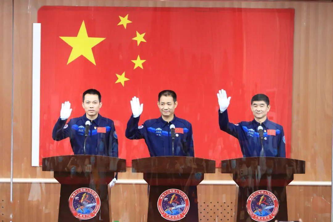 走过|神舟十二号发射任务壁纸大图来袭