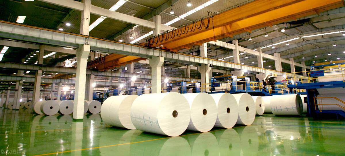 据中国造纸协会公布的数据,目前,我国人均纸张消费量只有发达国家的