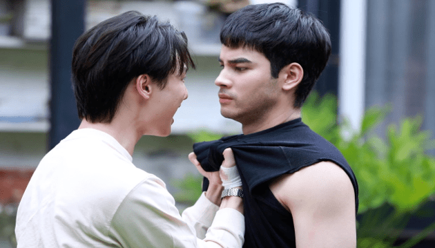 很出色的同性剧,这次出演的也是首次合作,陈智霆这次扮演的是少爷sky