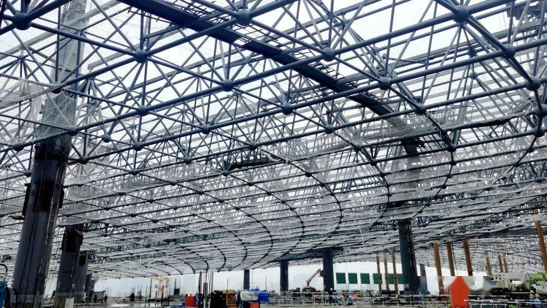 钢结构技术杭州西站钢结构屋盖开始整体提升