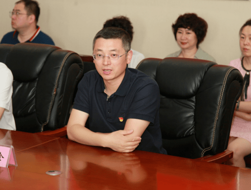 我院举行"光荣在党50年"纪念章颁发活动_李建民