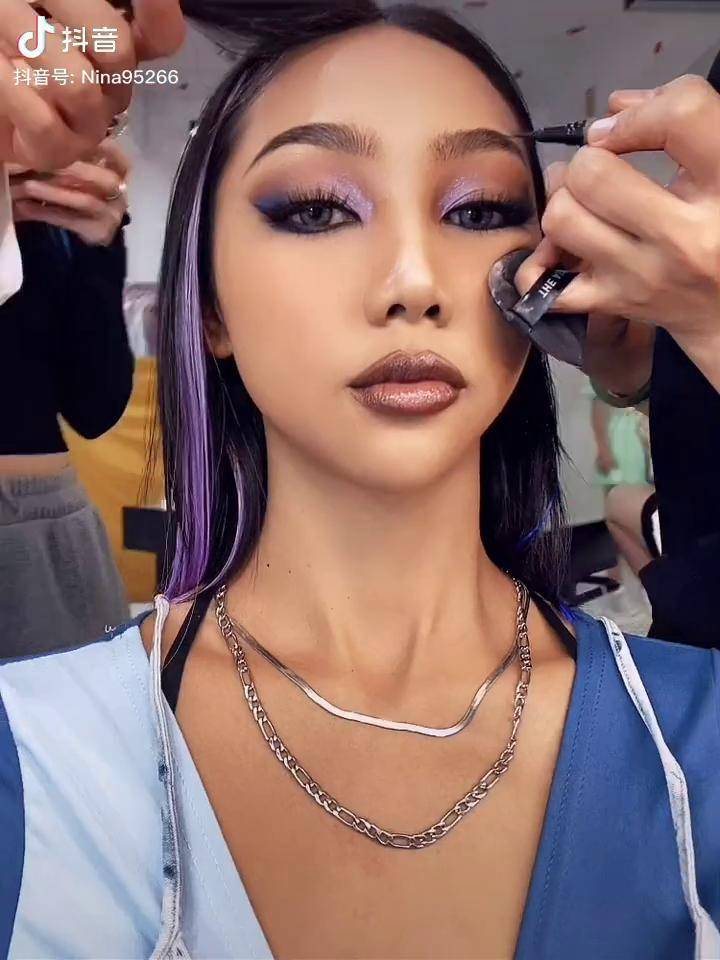 已醒已经在搬砖太过分了把一个美女喝成这样子cz罗纯正