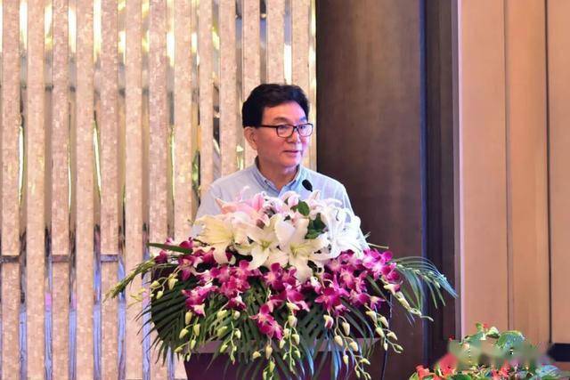 中国花卉景观高峰论坛暨首届中国国际花境大赛颁奖典礼在上海举行动态