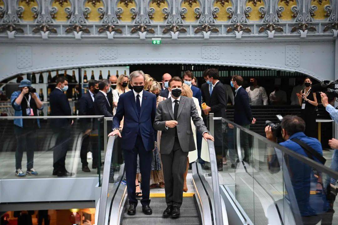 思凡lvmh重金重启欧洲最美百货samaritaine