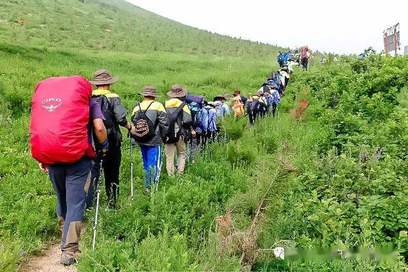 距延庆约18公里,距北京130公里,属军都山系