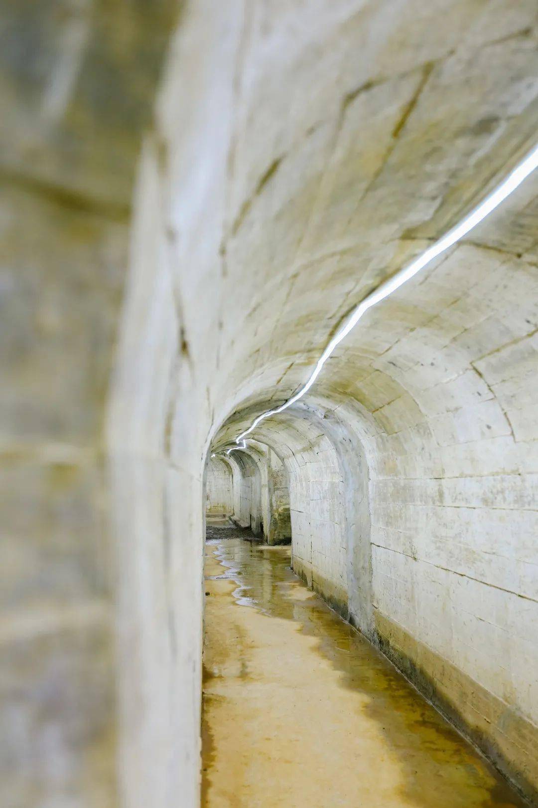 寮顶军事坑道文化园塑造军人形象!